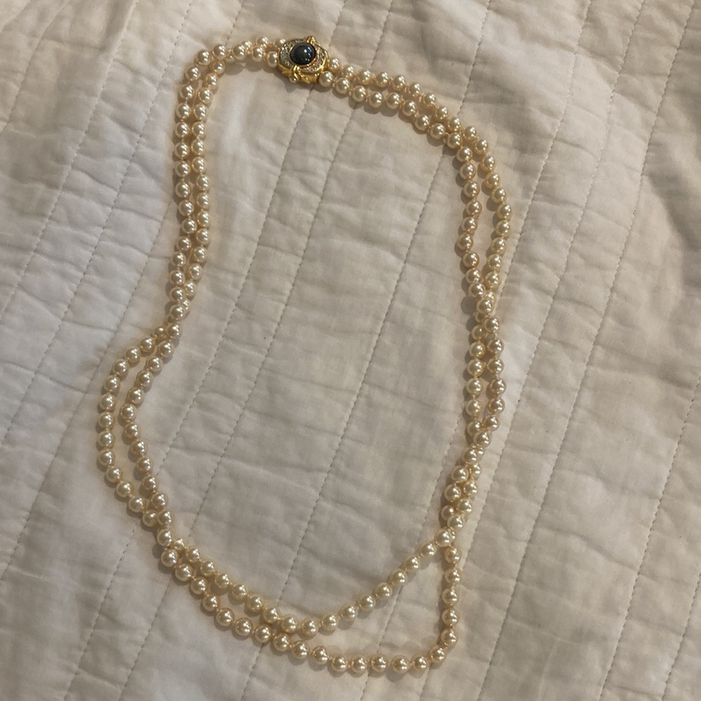 Double Strand Pearl Necklace (costume jewelry)